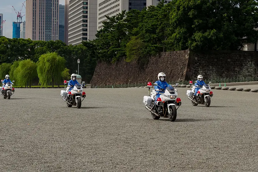 安全運転の基本・スラローム走法をマスターする